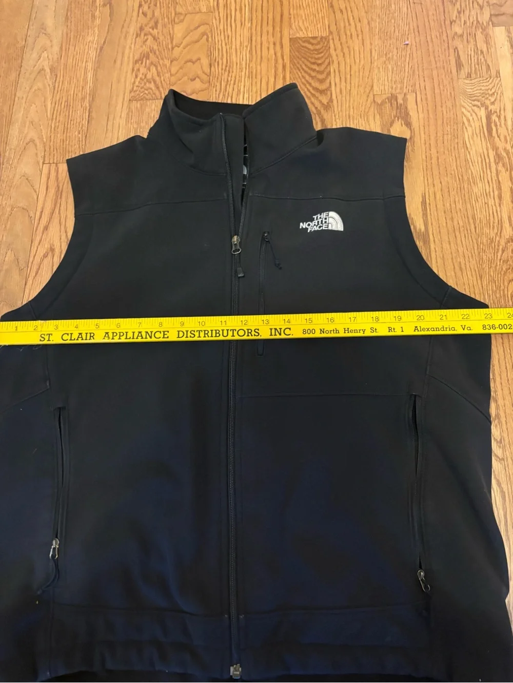 The North Face Men’s Large Polyester Black Vest Full Zip Outdoors Fall